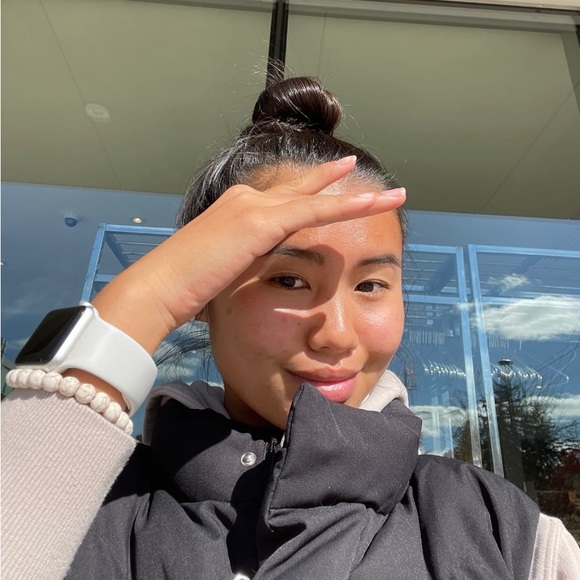 Meet your Posher, Alison - Picture 1 of 1